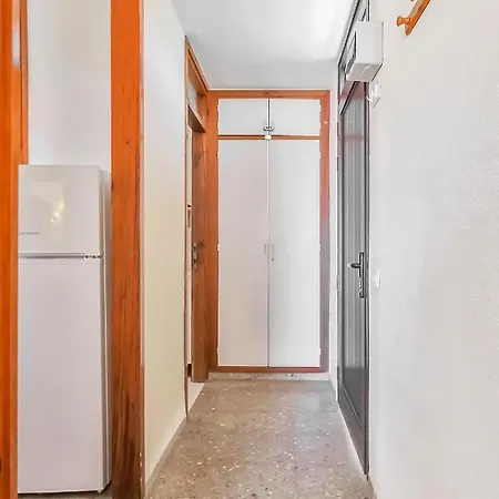 Two Bedroom Apartment, Near Playa De Americas, Wifi, Pool *
