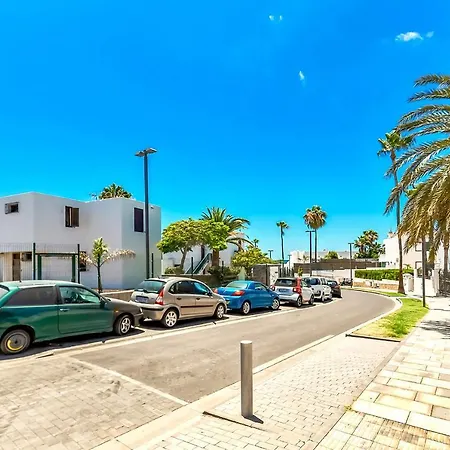 Two Bedroom Apartment, Near Playa De Americas, Wifi, Pool Apartment