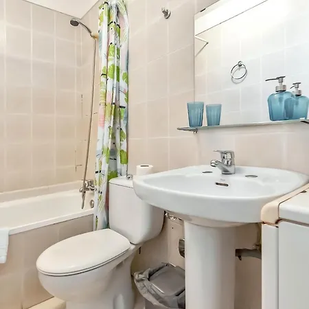 Two Bedroom Apartment, Near Playa De Americas, Wifi, Pool *